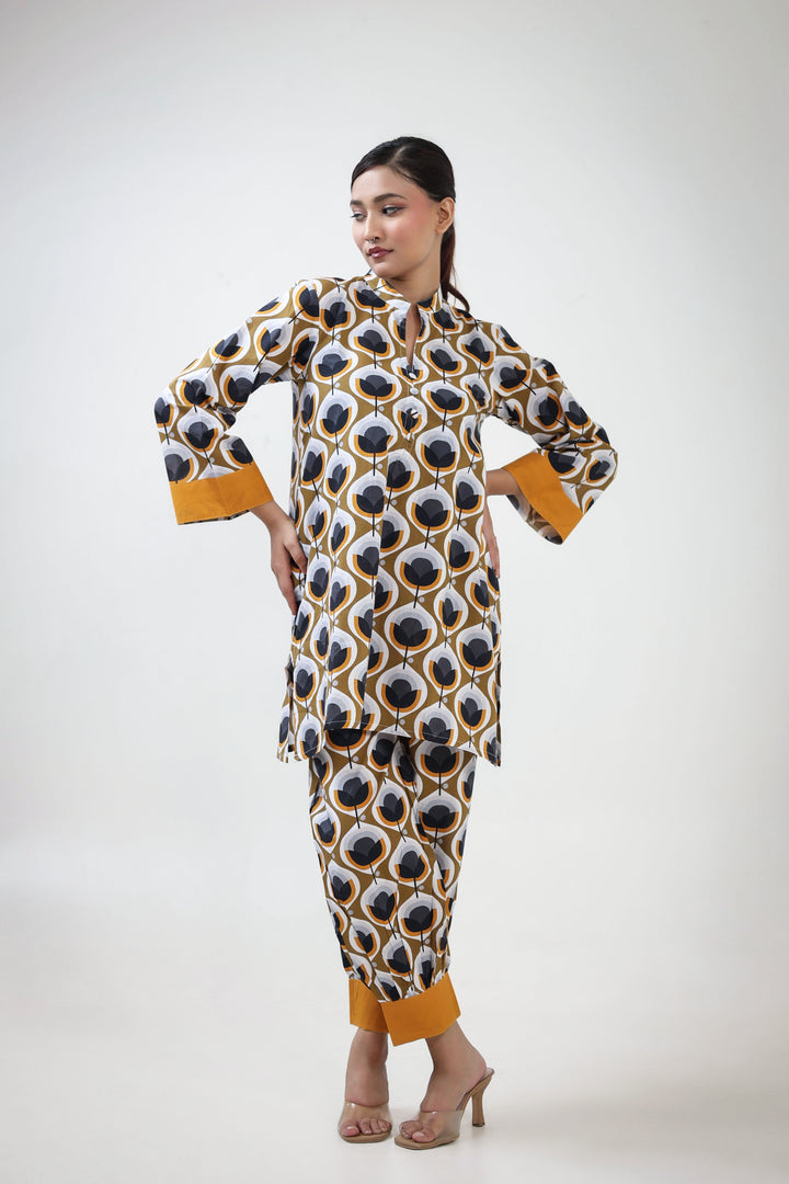 Geometric buta printed coordset